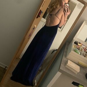 Blue velvet maxi dress with slit